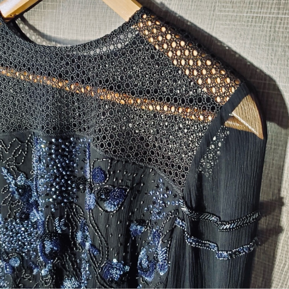 Elie Tahari Aislin Fringe Beaded Top Large - Picture 6 of 16